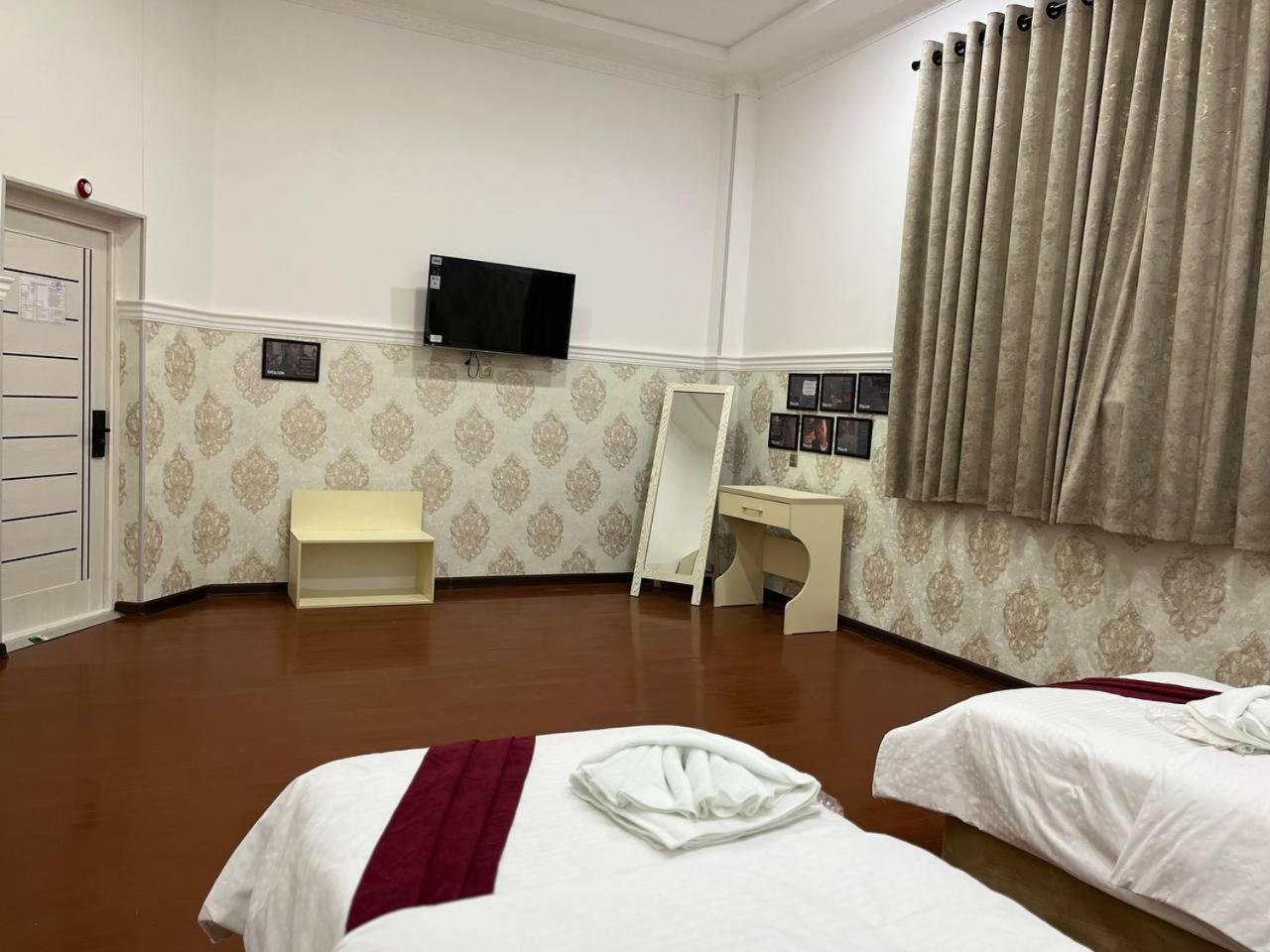 Home Alone Hotel Ташкент Екстериор снимка